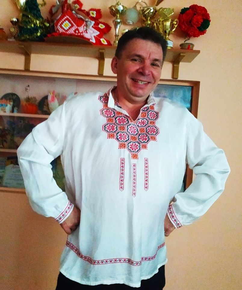 один з найактивніших і позитивних членів ГО "Балтська районна організація осіб з інвалідністю"" Олег Русаловіч приєднався до флешмоб "Вишиванка -2020"