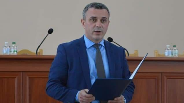 Новобораний міський голова Сергій Мазур складає присягу 