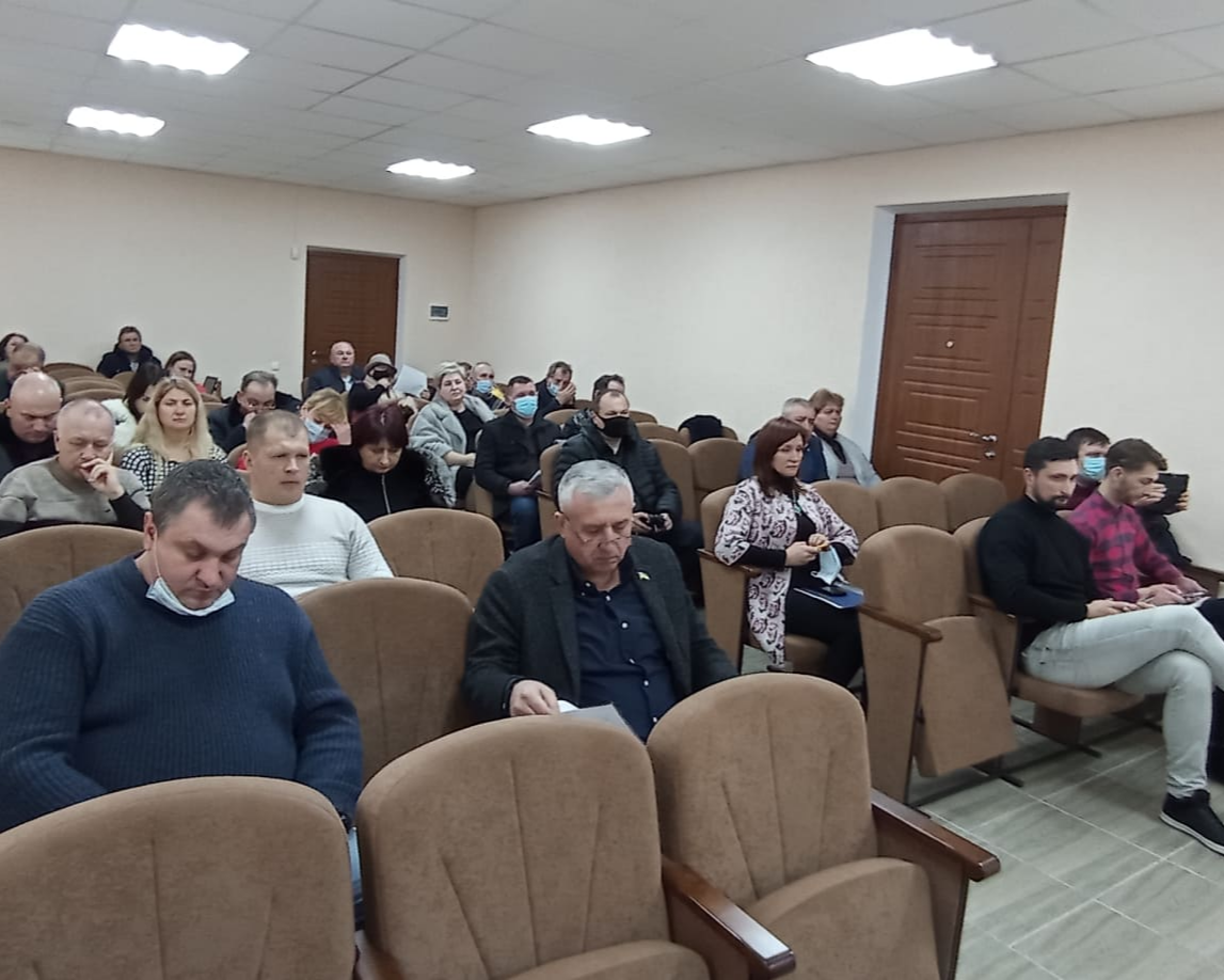 Депутати за роботою. Третя сесія Подільської районної ради VІІІ скликання